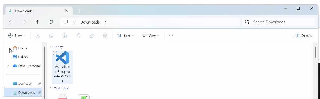 Windows File Explorer Downloads folder showing the VS Code installer